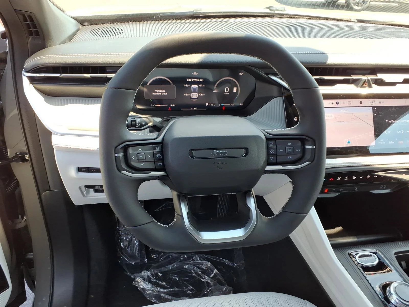 New 2026 Sting-Gray Clear-Coat Exterior Paint Jeep Limited image 5