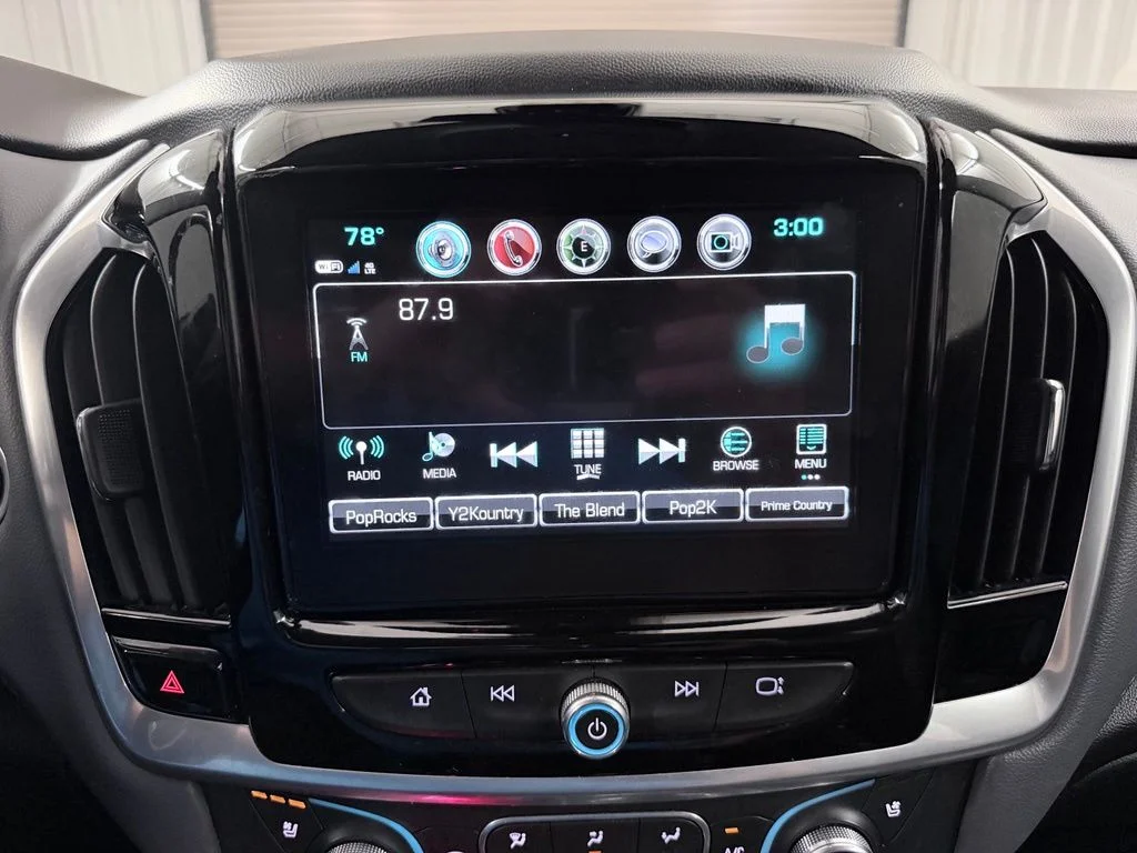 Used 2019 Red Tintcoat Chevrolet Premier image 18