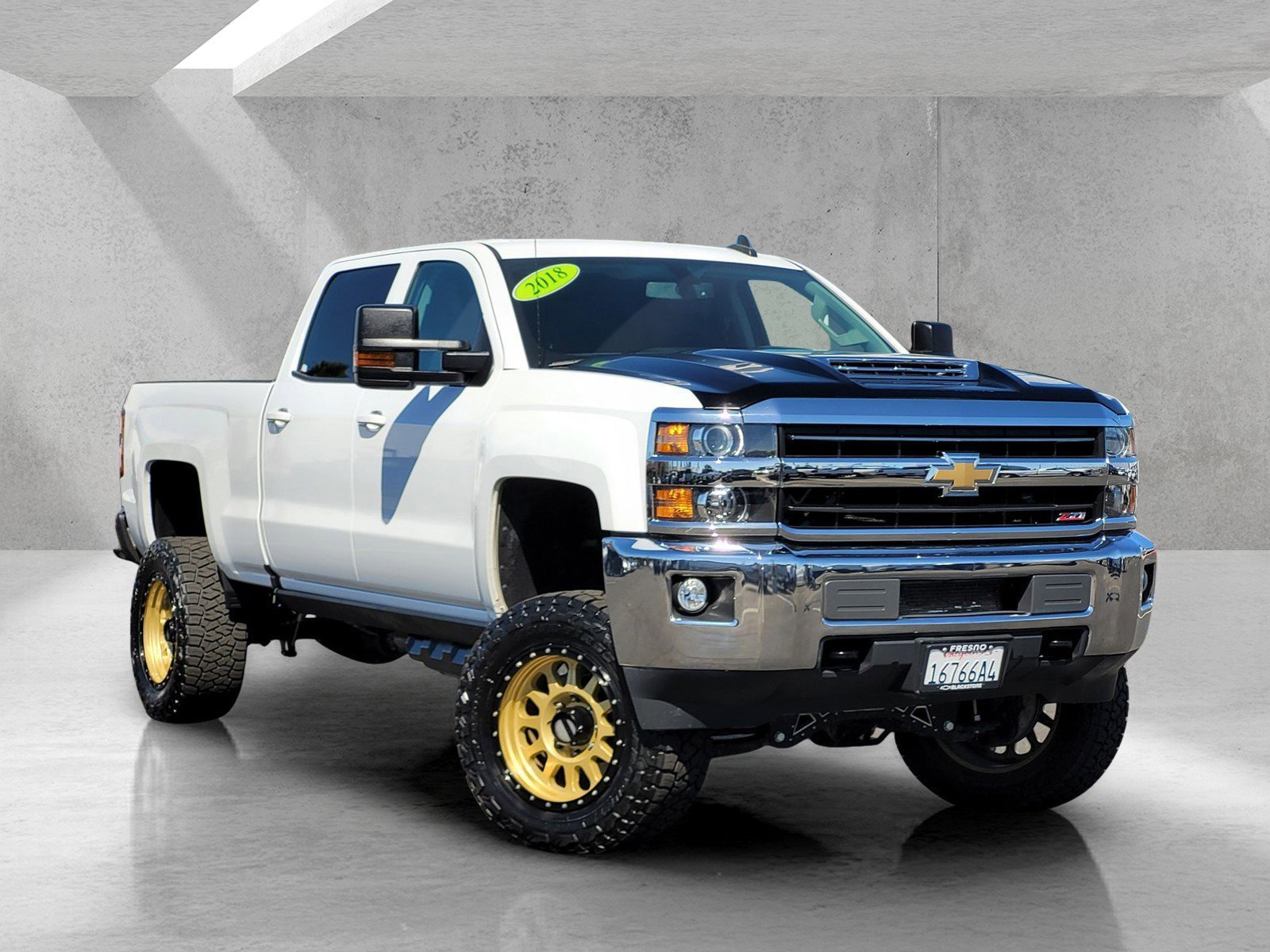 2018 Chevrolet Silverado HD LT 4WD Crew Cab Standard Box's photo