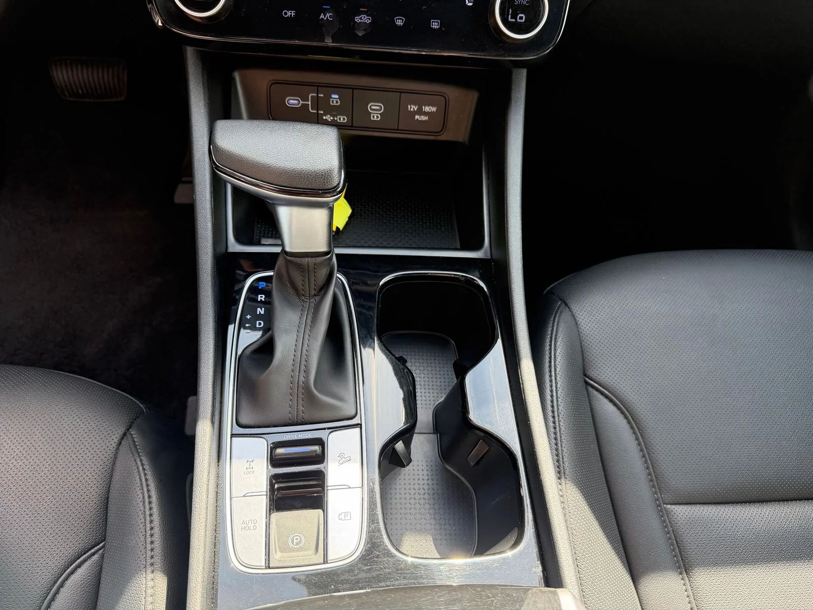 Used 2025 White Hyundai SEL image 20