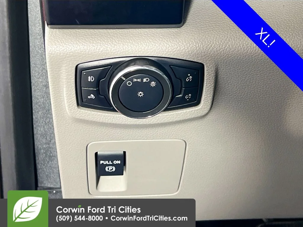 Used 2015 Race Red Ford XL image 18