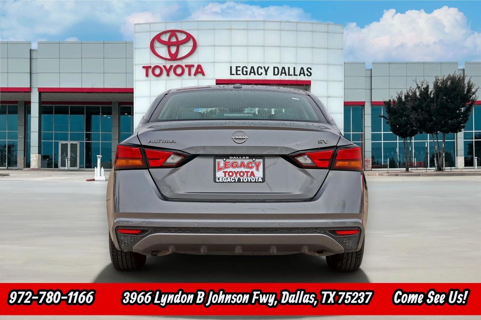 Used 2024 Gray Nissan 2.5 SV image 8