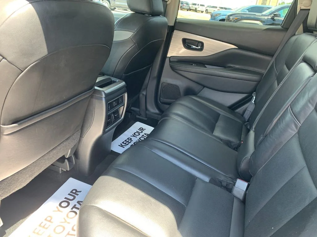 Used 2018 Gray Nissan SL image 14