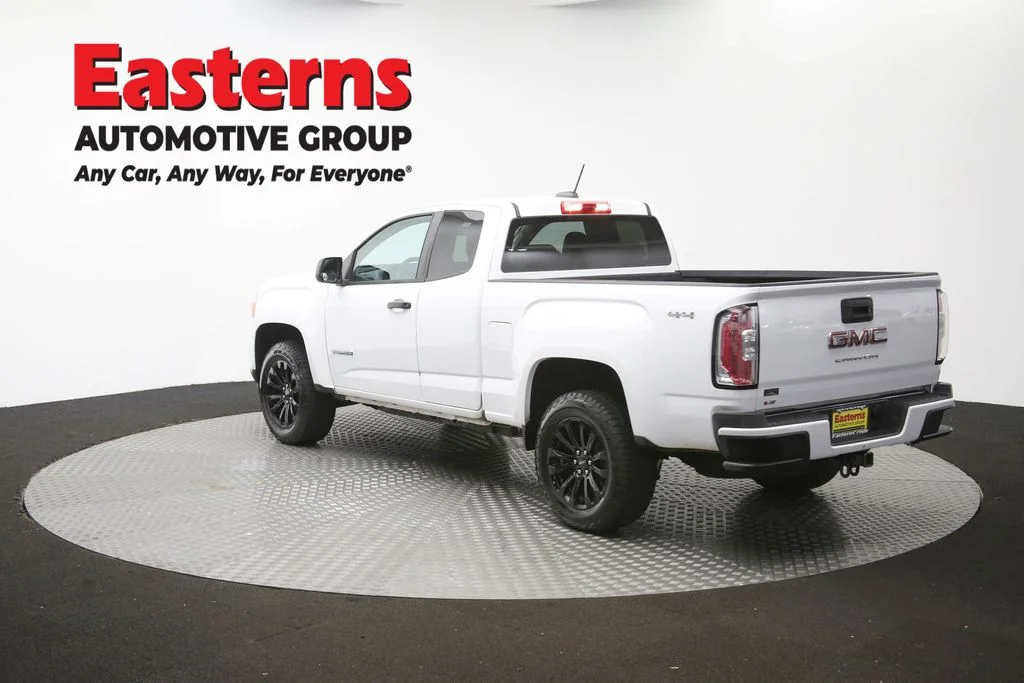 Used 2022 White GMC Elevation Standard image 63