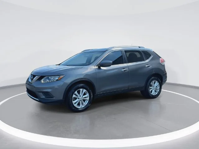Used 2016 Gray Nissan SV image 4