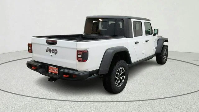 New 2026 Bright White Clear-Coat Exterior Paint Jeep Rubicon image 9