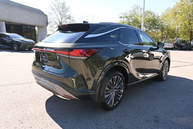 Used 2026 Green Lexus 350 Luxury image 3
