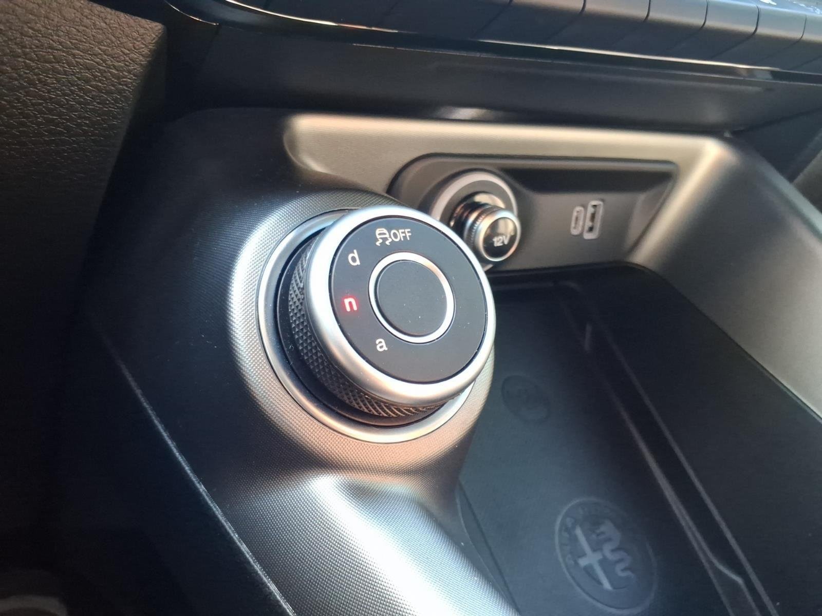 Used 2024 Alfa Black Alfa Romeo Ti image 9
