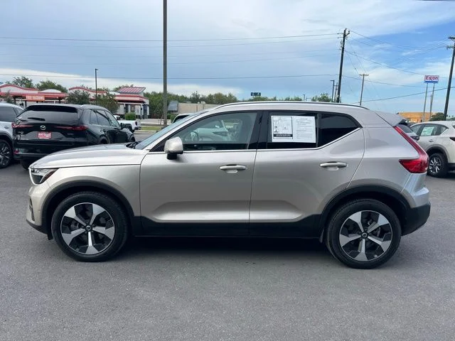 2023 Volvo XC40 Plus - Photo 28
