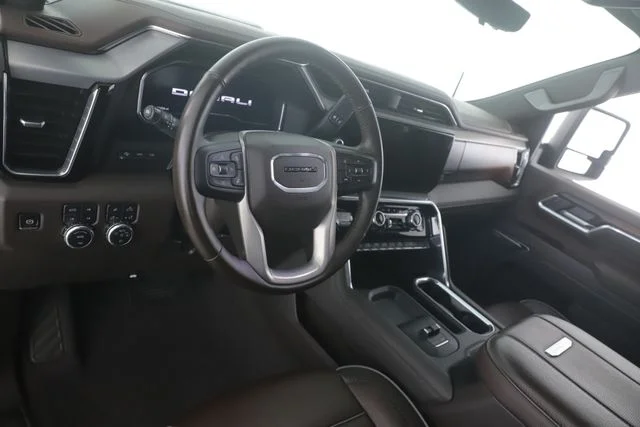Used 2025 Black GMC Denali image 17