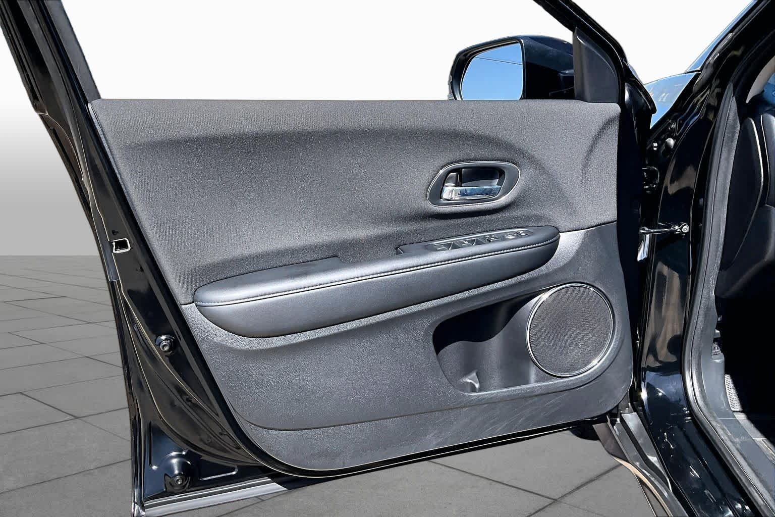 Used 2021 Crystal Black Pearl Honda EX image 22
