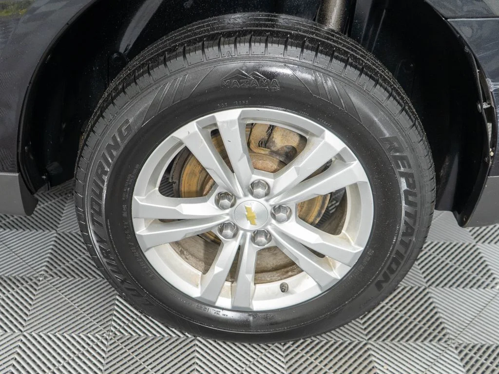 Used 2012 Black Chevrolet LT image 25