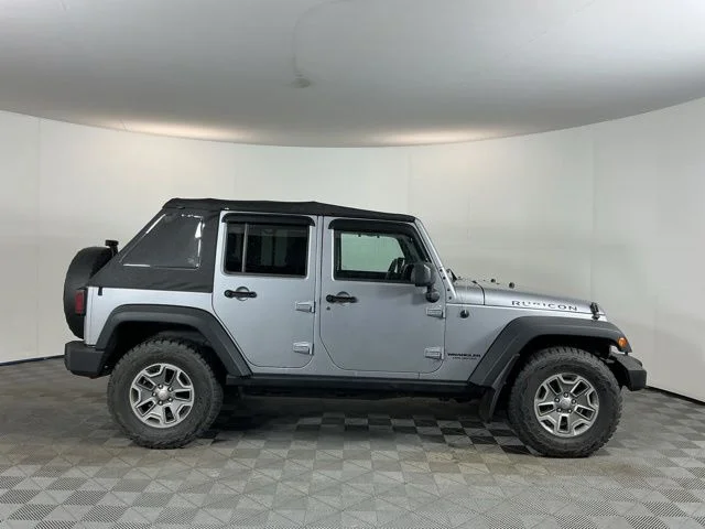 Used 2015 Billet Silver Metallic Jeep Unlimited Rubicon image 4