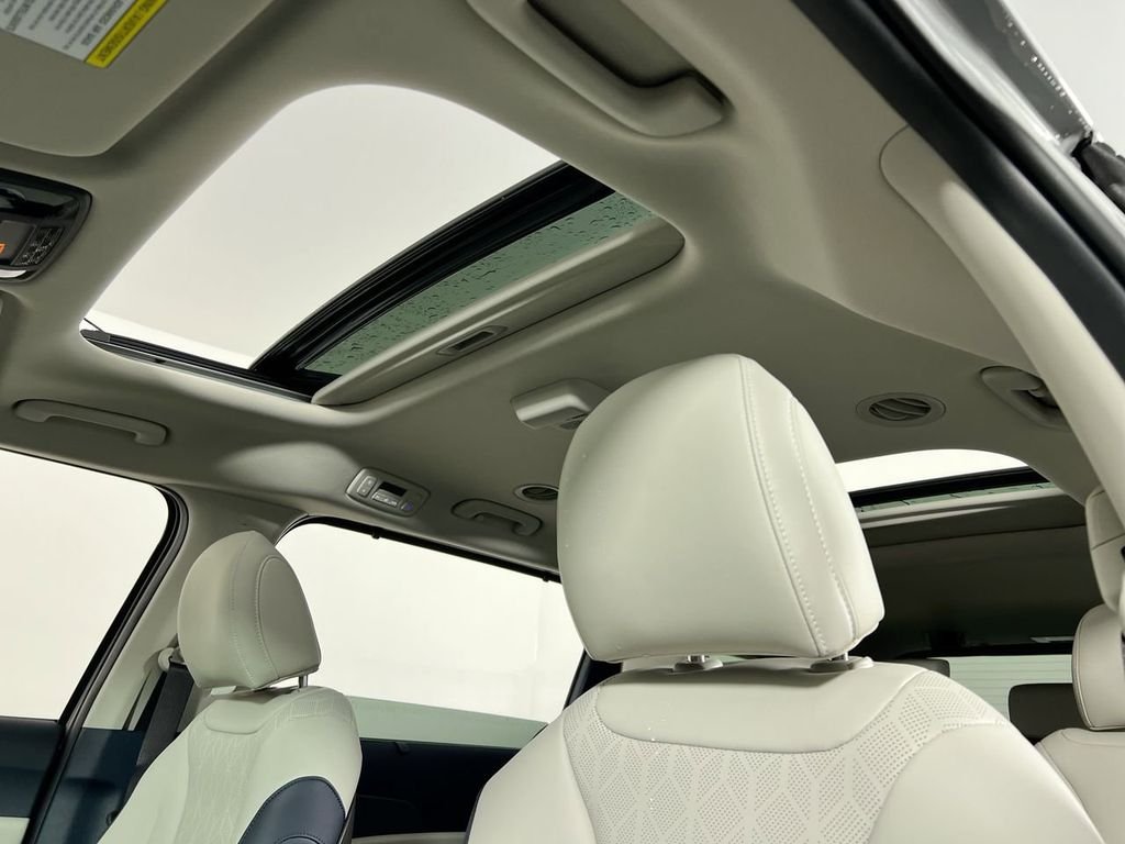 New 2026 Ceramic Silver Kia EX image 18