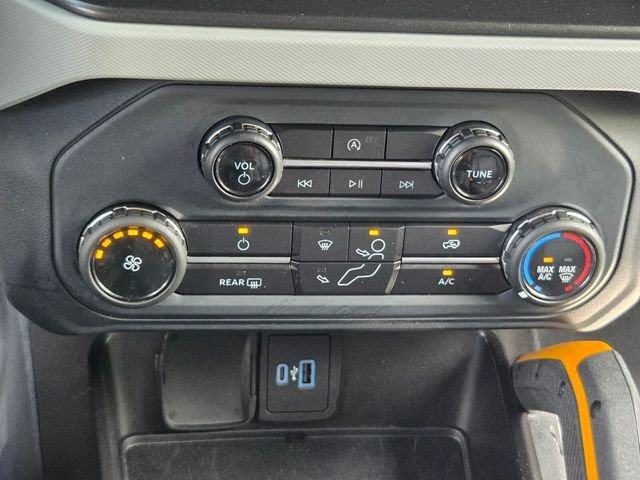 Used 2022 White Ford Badlands image 19