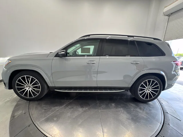 New 2026 MANUFAKTUR Alpine Gray Mercedes-Benz GLS 450 image 17