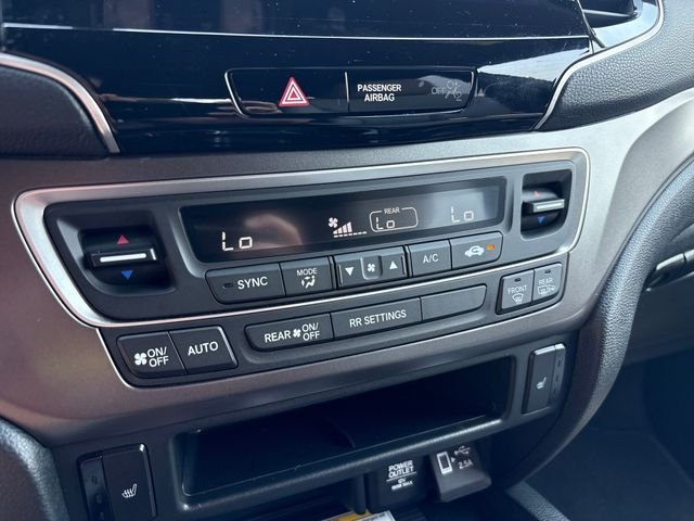 Used 2023  Honda EX-L image 39