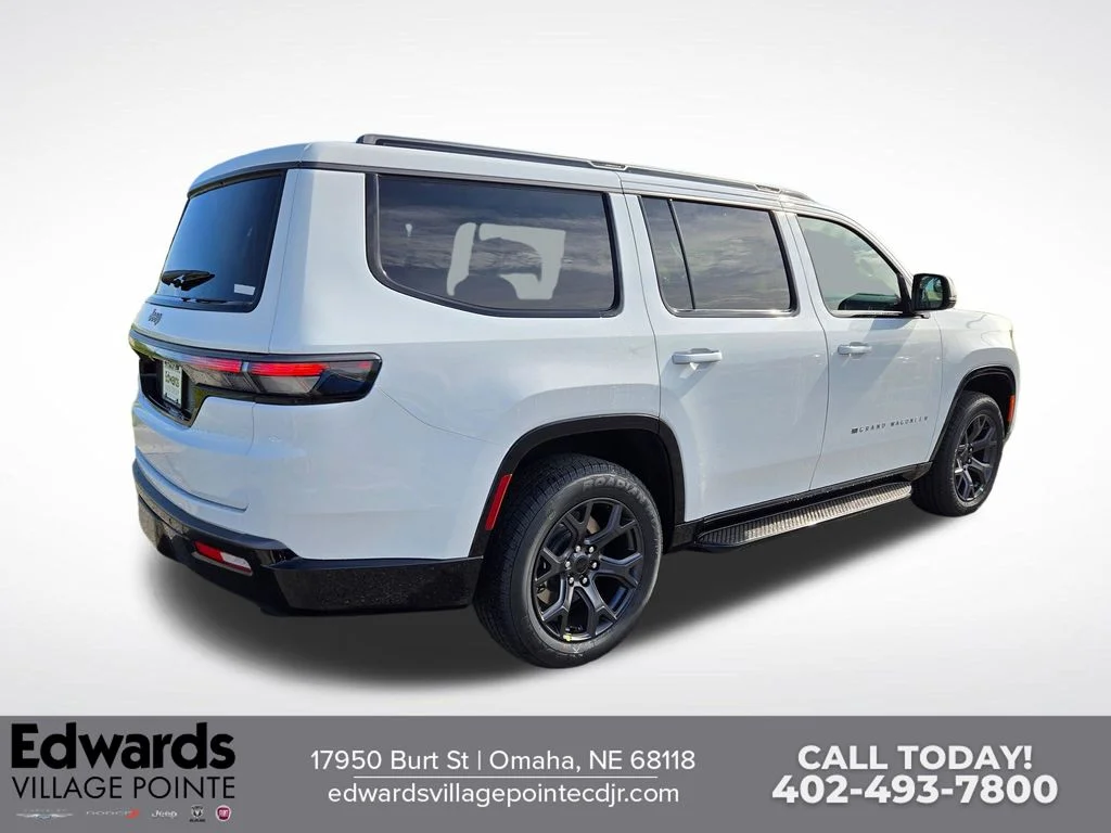 New 2026 Bright White Clear-Coat Exterior Paint Jeep Limited Altitude image 3
