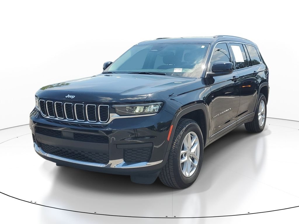 Used 2021 Black Jeep Laredo image 4