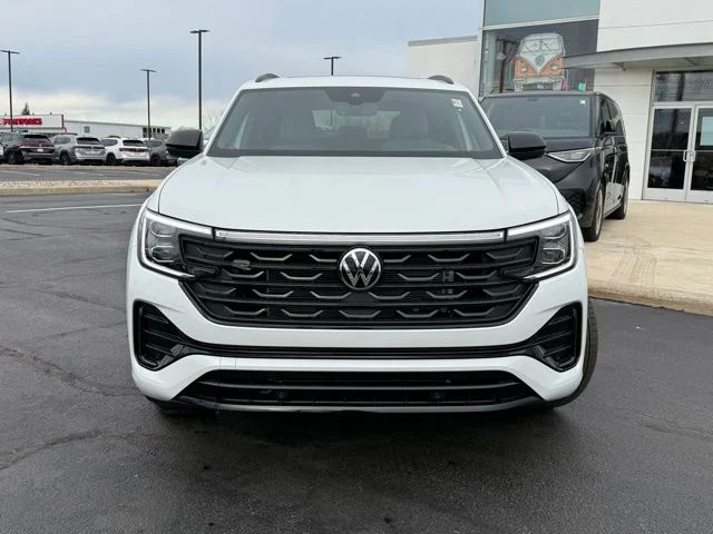 New 2026 White Volkswagen 2.0T SEL R-Line Black image 2