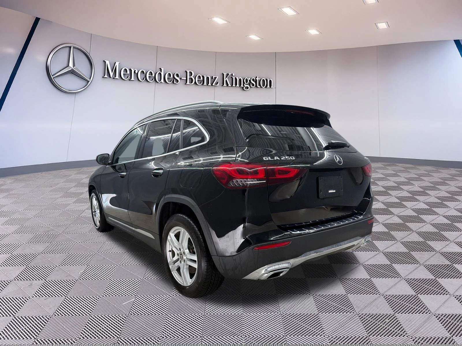 Used 2023 Black Mercedes-Benz GLA 250 image 7