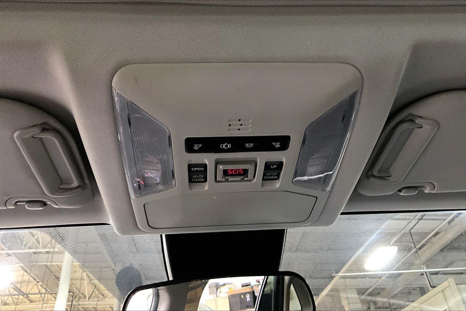 Used 2019 Midnight Black Metallic Toyota XLE image 34