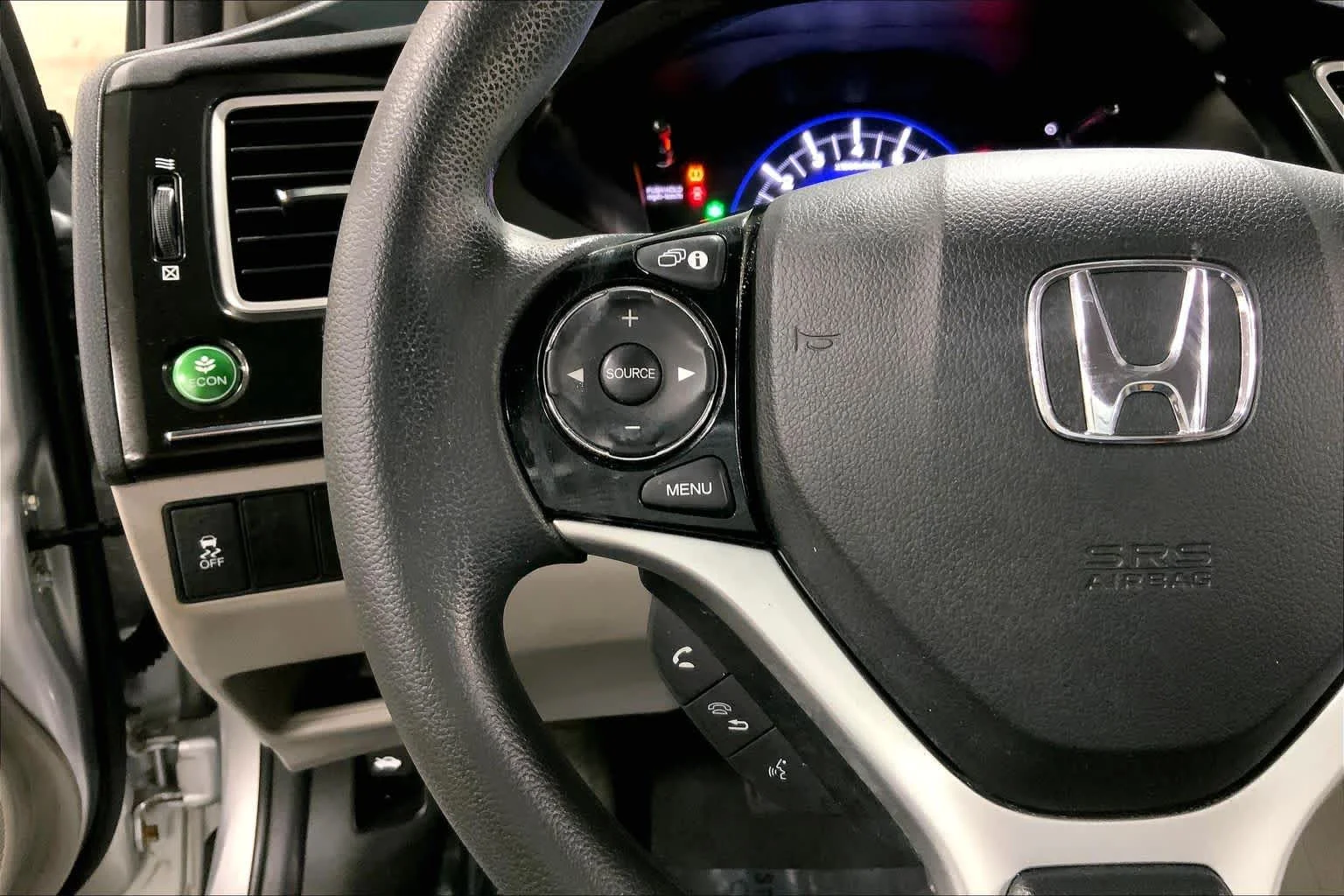 Used 2015 Alabaster Silver Metallic Honda EX image 24