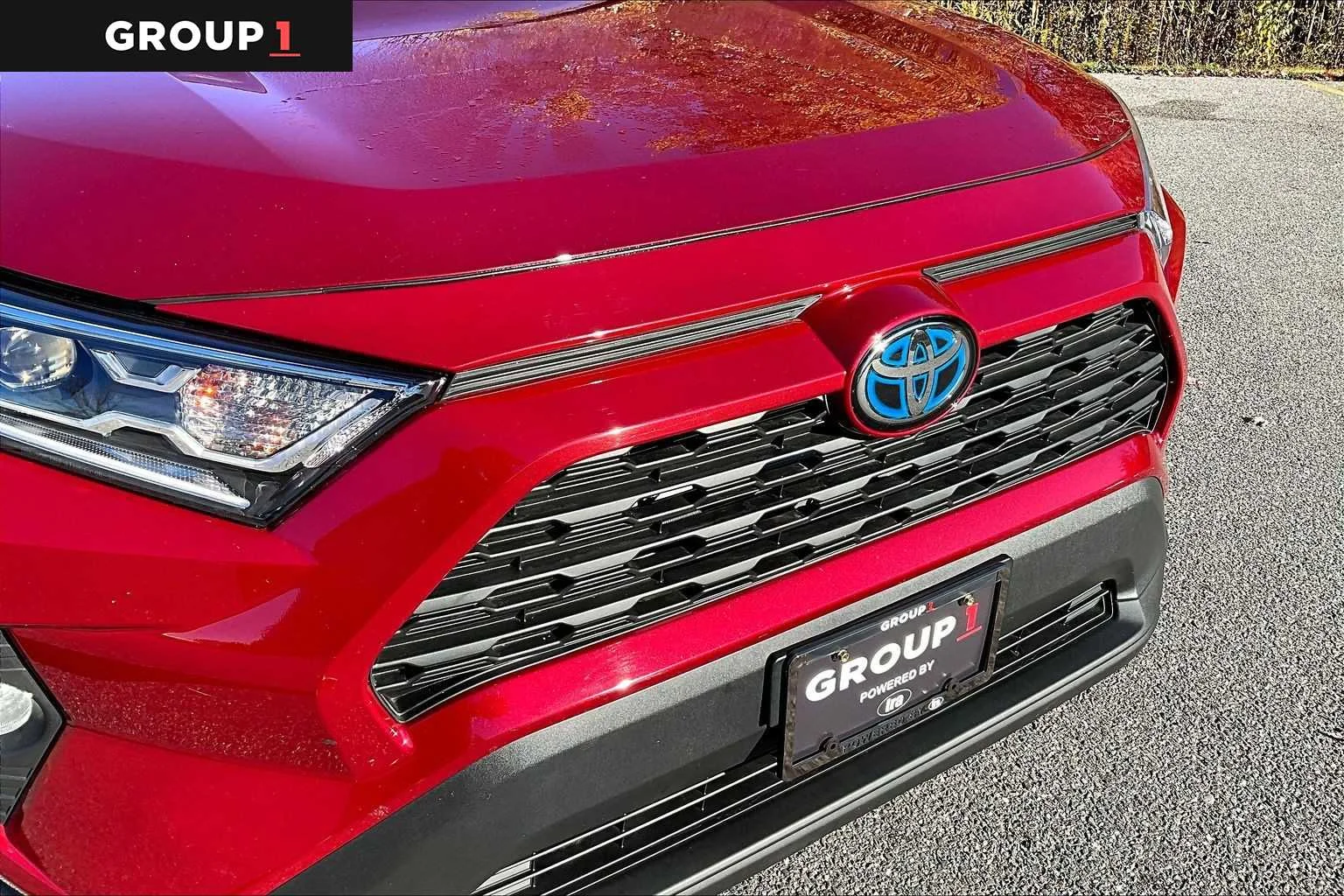 Used 2021 Ruby Flare Pearl Toyota Hybrid XLE image 32