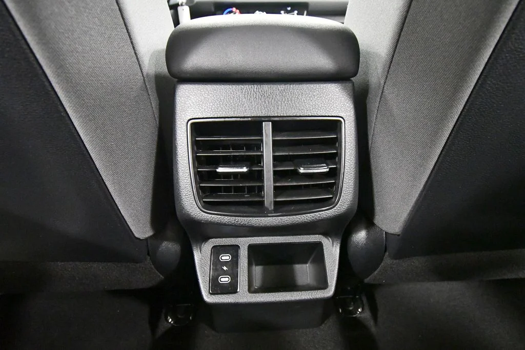 Certified Used 2026  Kia LX image 16