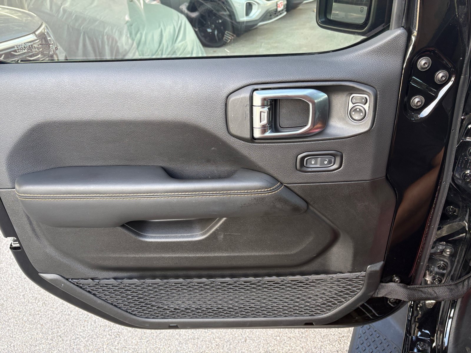 Used 2025 Black Clearcoat Jeep Texas Trail image 25