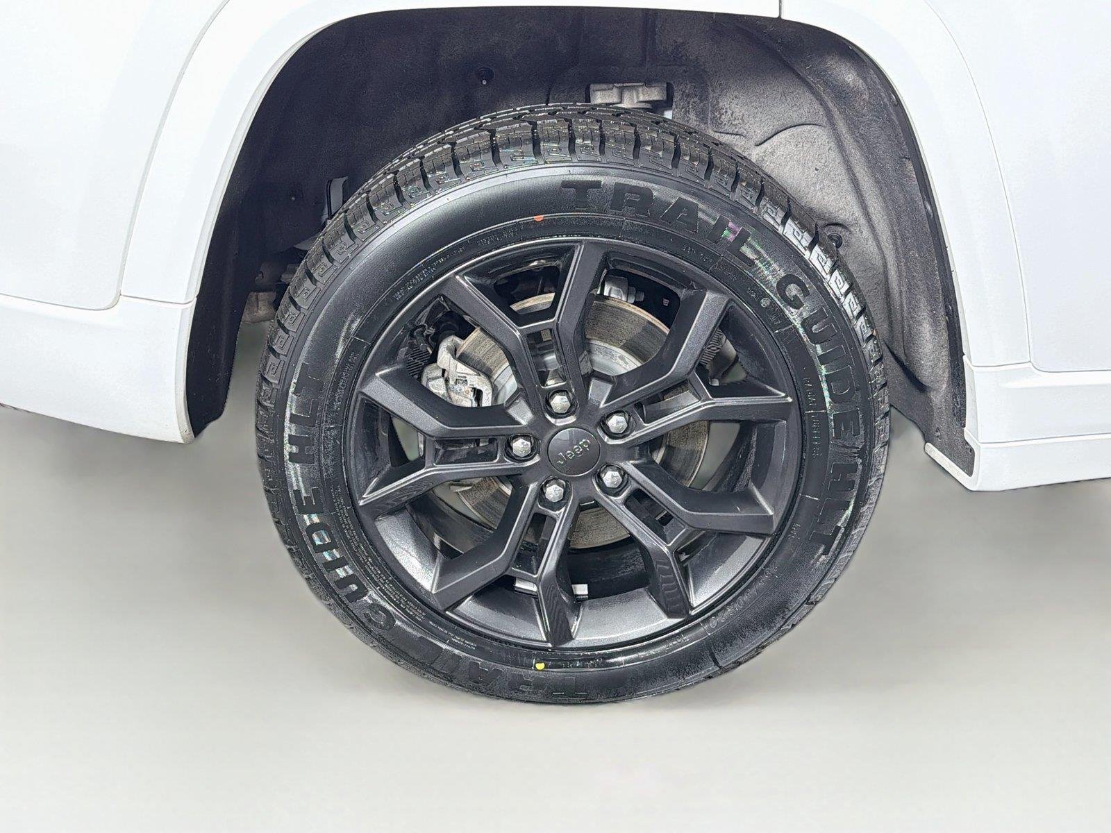 Used 2023  Jeep 30th Anniversary image 35