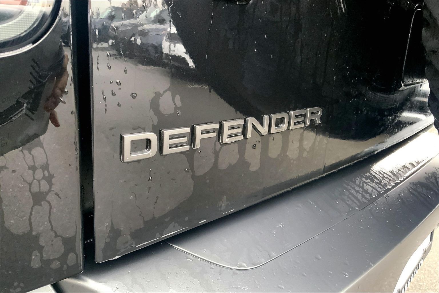 2026 Land Rover Defender V8 - Photo 15