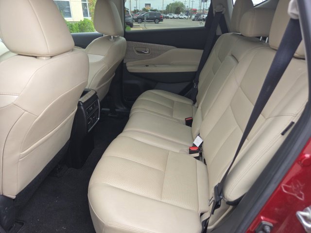 Used 2021 Red Nissan SL image 3