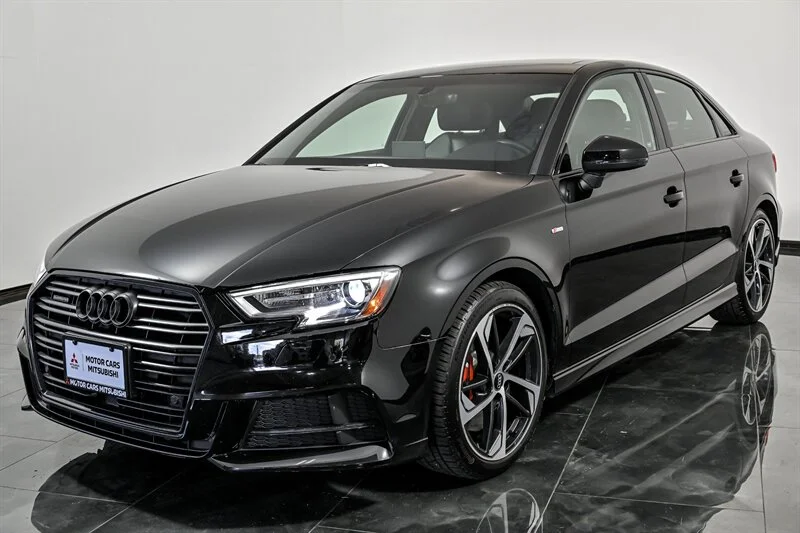 Used 2020 Brilliant Black Audi quattro S line Premium 45 image 5