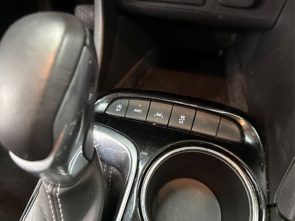 Used 2023 Black Buick Select image 33