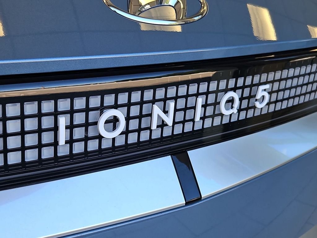 2024 Hyundai IONIQ 5 Limited - Photo 26