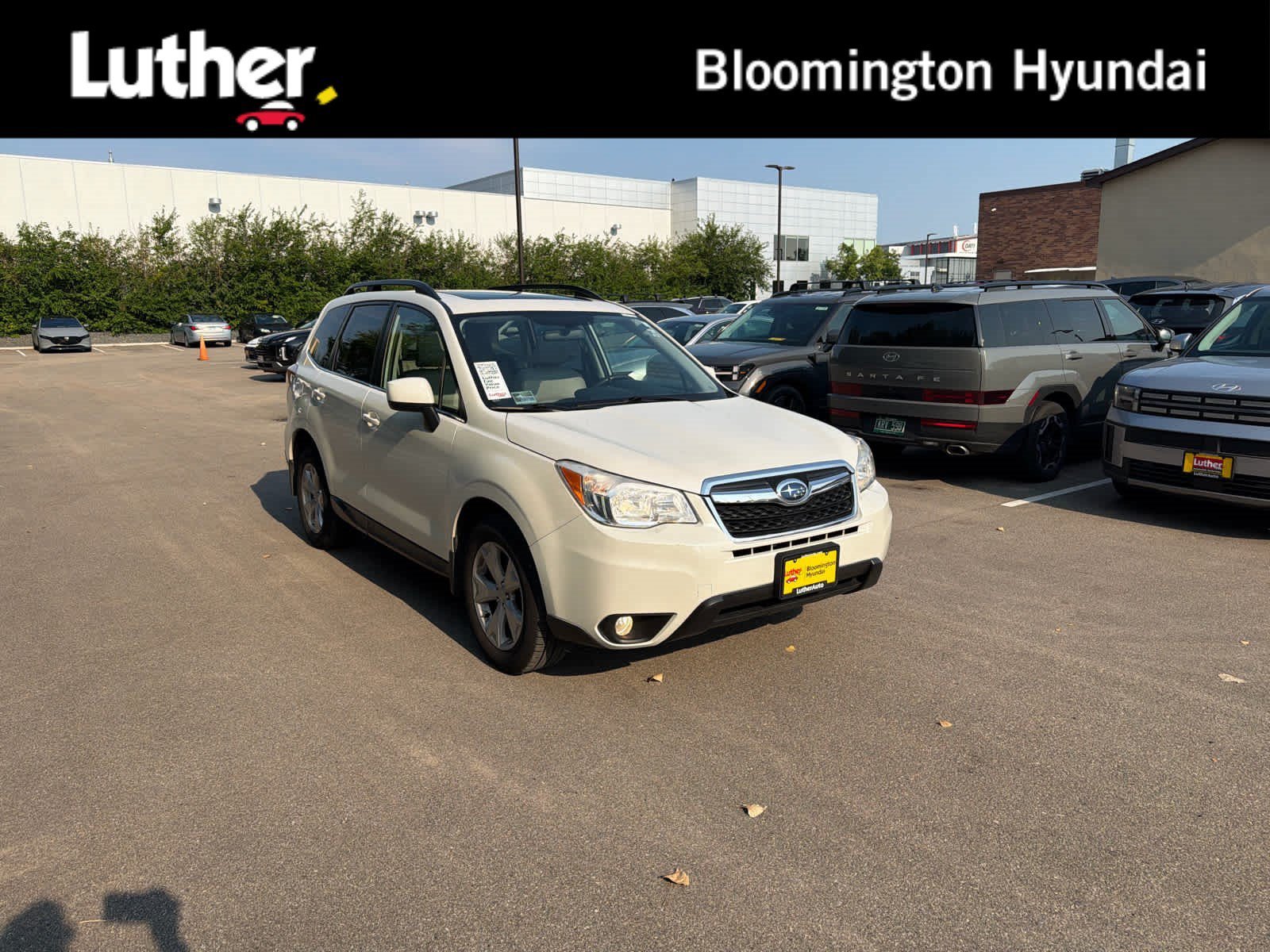 Used 2015 Satin White Pearl Subaru 2.5i Limited image 1