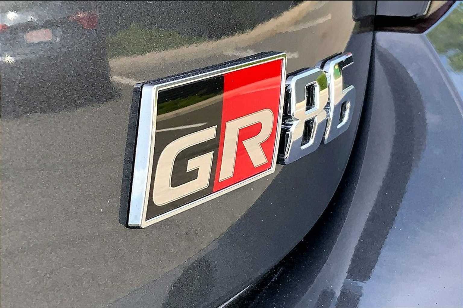 2025 Toyota GR86 Base - Photo 15