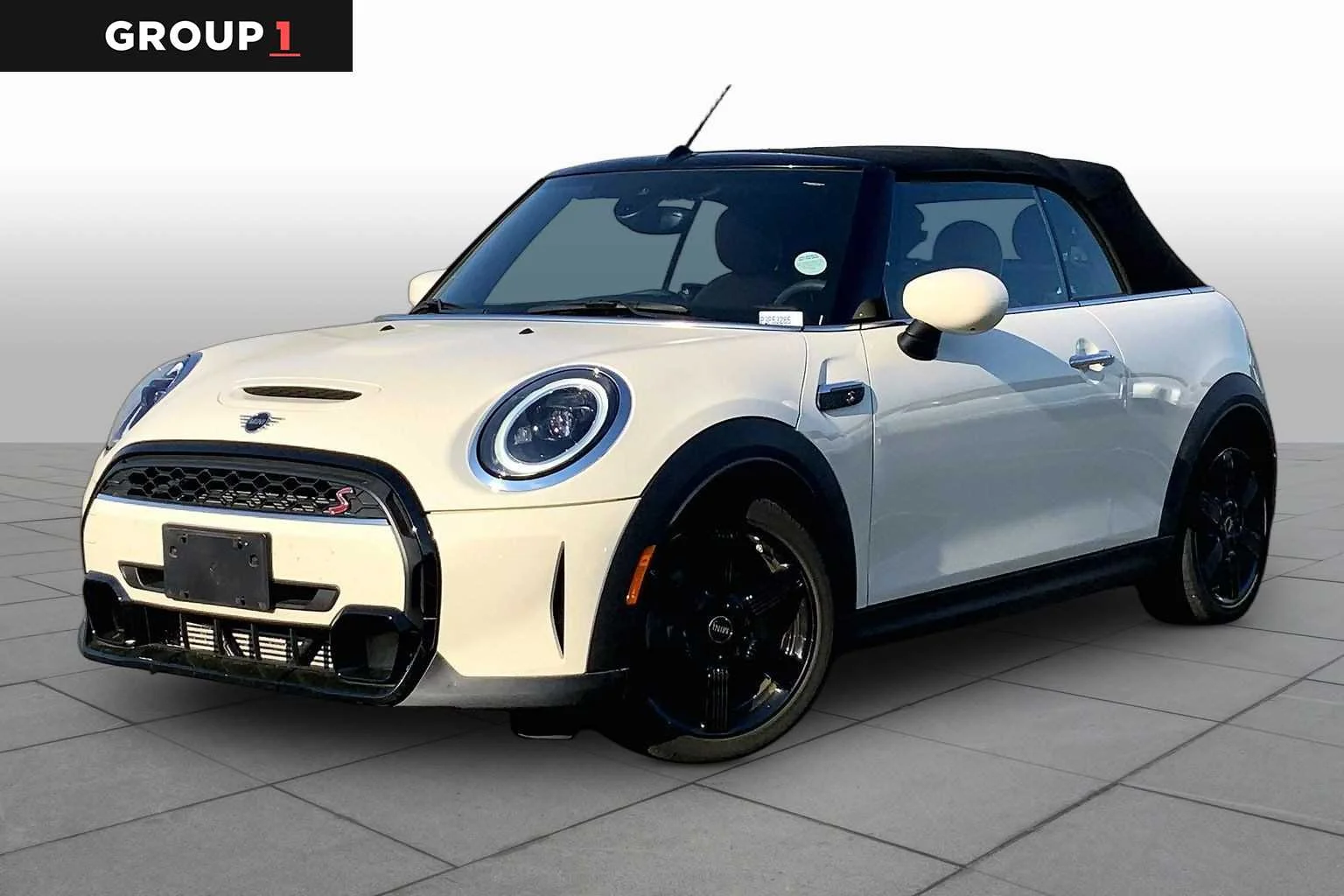 2023 MINI Convertible Cooper S's photo