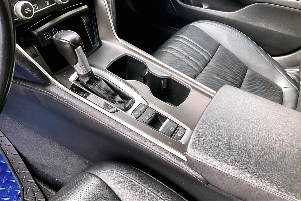 Used 2022 Gray Honda Sport Special Edition image 19
