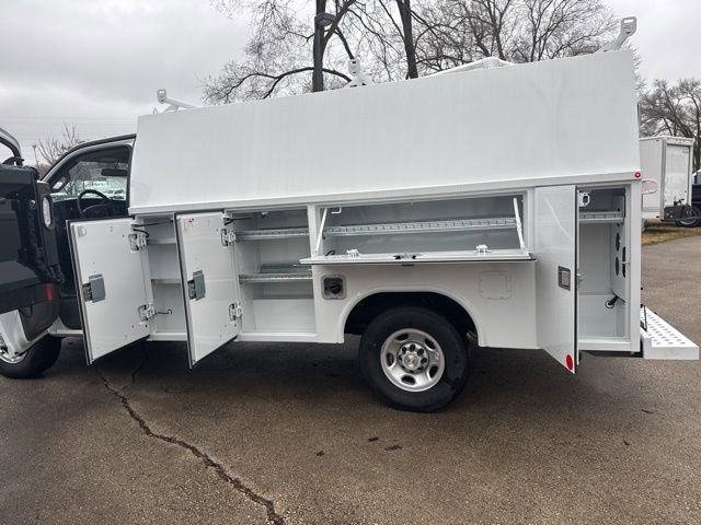 New 2025 Summit White Chevrolet 1WT image 10
