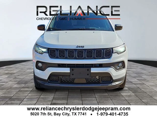 New 2026 Bright White Clearcoat Jeep Latitude image 2