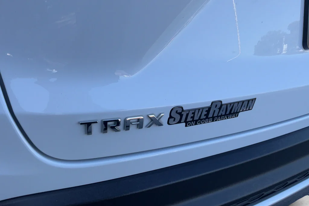 2025 Chevrolet Trax LT - Photo 30