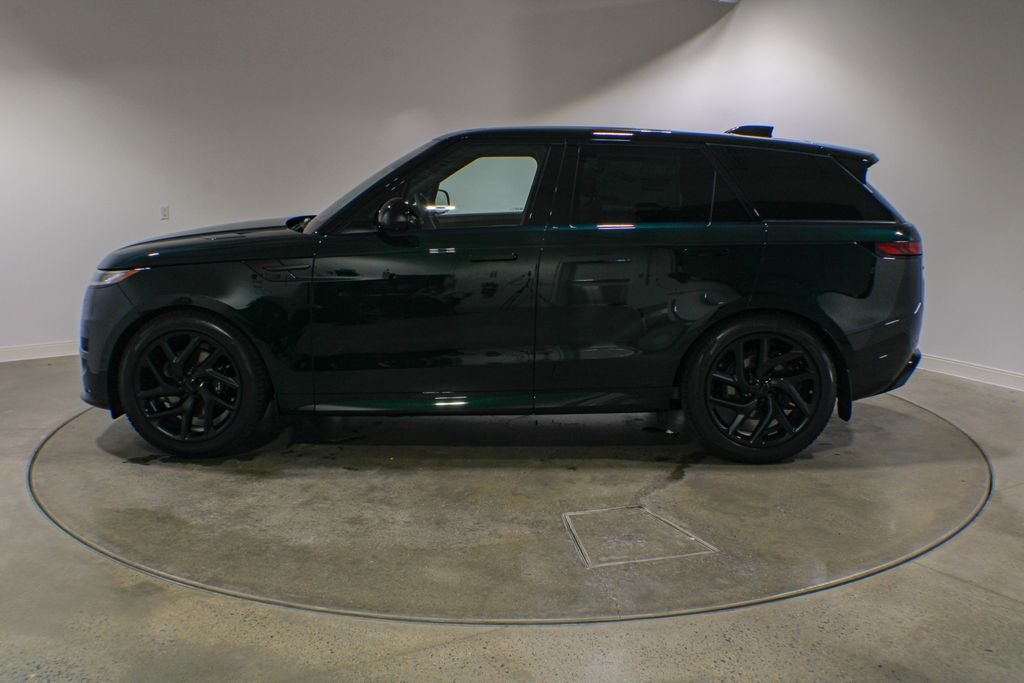 New 2026 British Racing Green Land Rover Dynamic SE image 3
