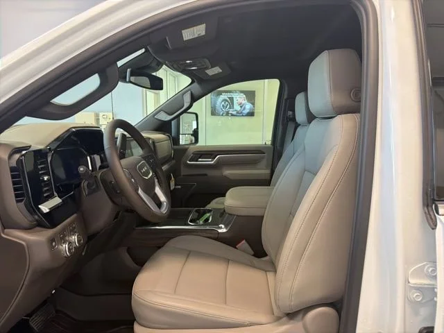 2026 GMC Sierra 3500HD SLT - Photo 17