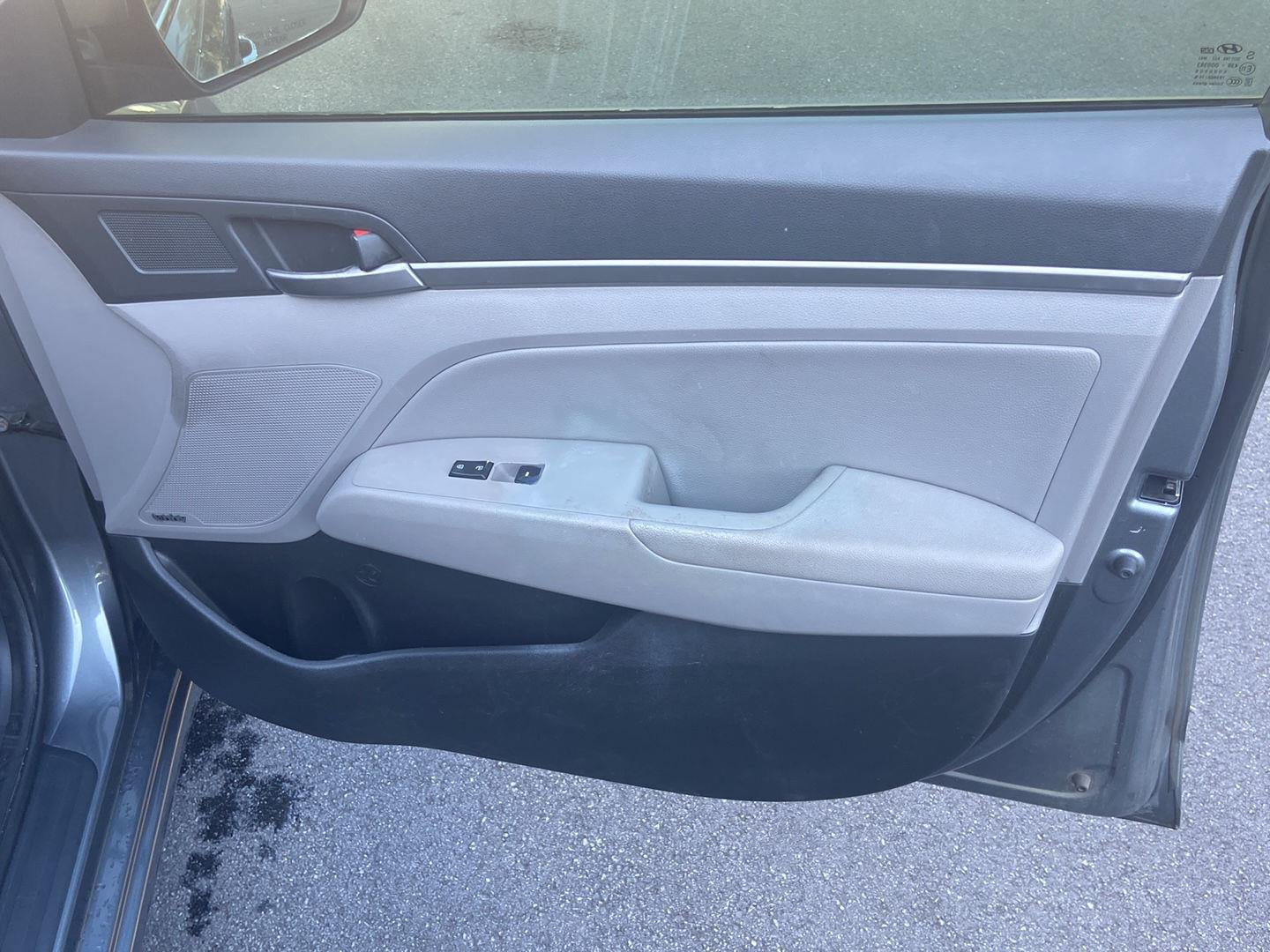 Used 2017 Galactic Gray Hyundai Limited image 15