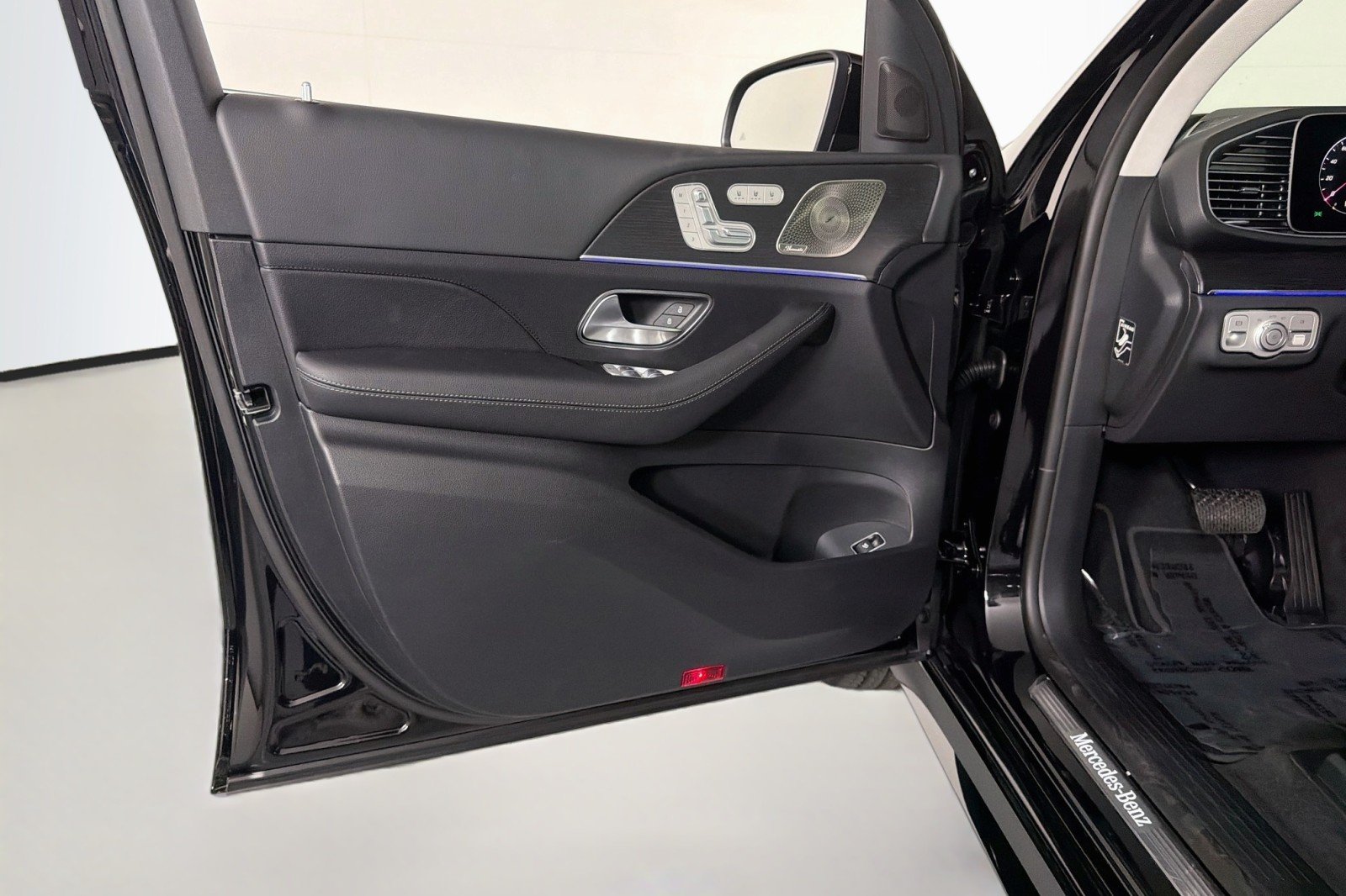 New 2026 Obsidian Black Metallic Mercedes-Benz GLE 450 4MATIC® SUV image 20