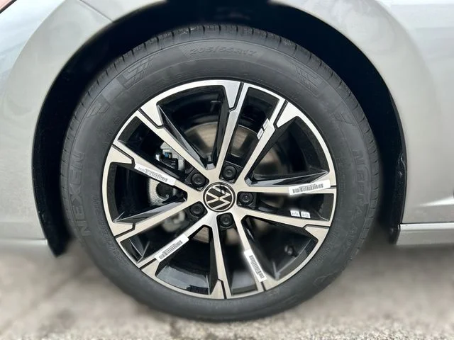 New 2026 Silver Volkswagen 1.5T Sport image 11