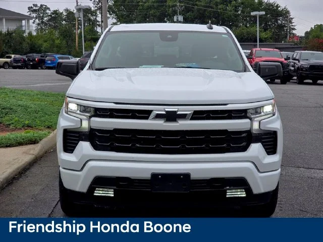 Used 2024 White Chevrolet RST image 22