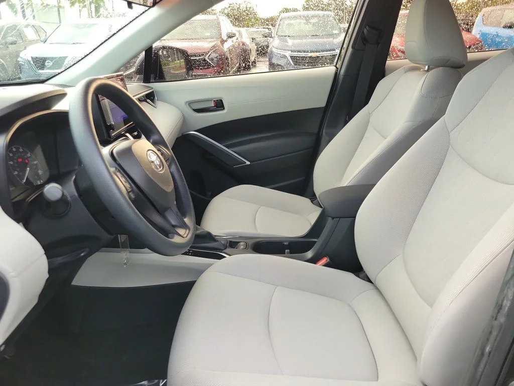 Used 2024 Black Toyota L image 10